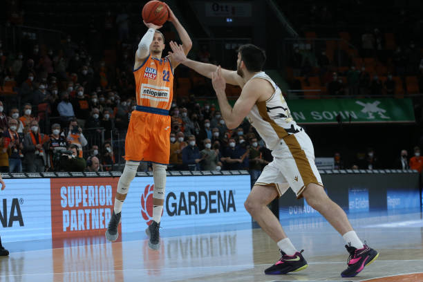 仅仅是一名 仅仅是一名