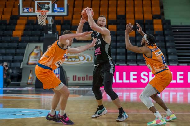 多出场机会 多出场机会