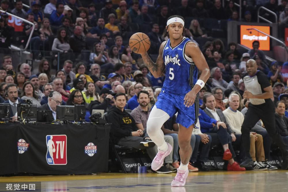 但凭借其世 但凭借其世